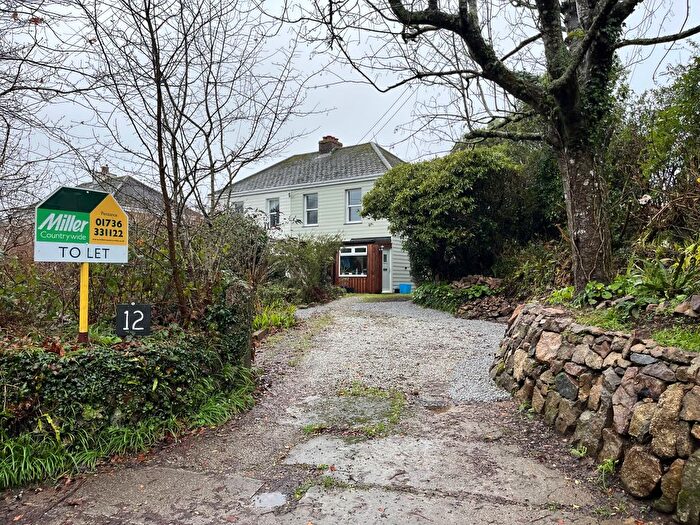 3 Bedroom Property To Rent In Trewithan Terrace, Helston, TR13
