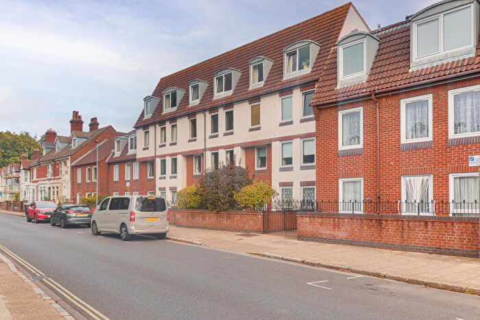 1 Bedroom Retirement Property For Sale In Green Road, Southsea, PO5