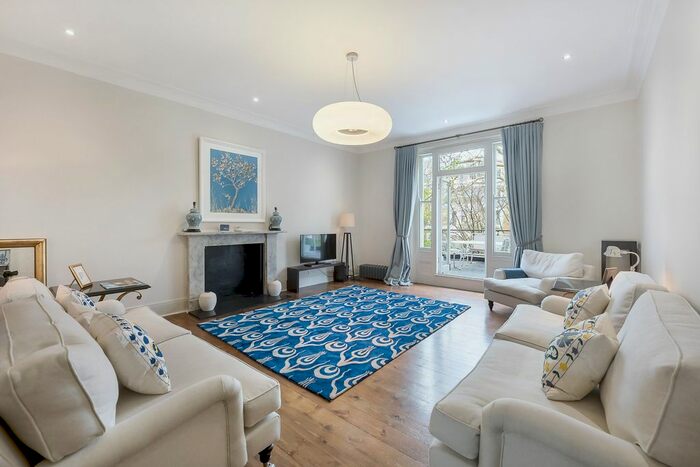 1 Bedroom Flat To Rent In Gledhow Gardens, South Kensington, London, SW5