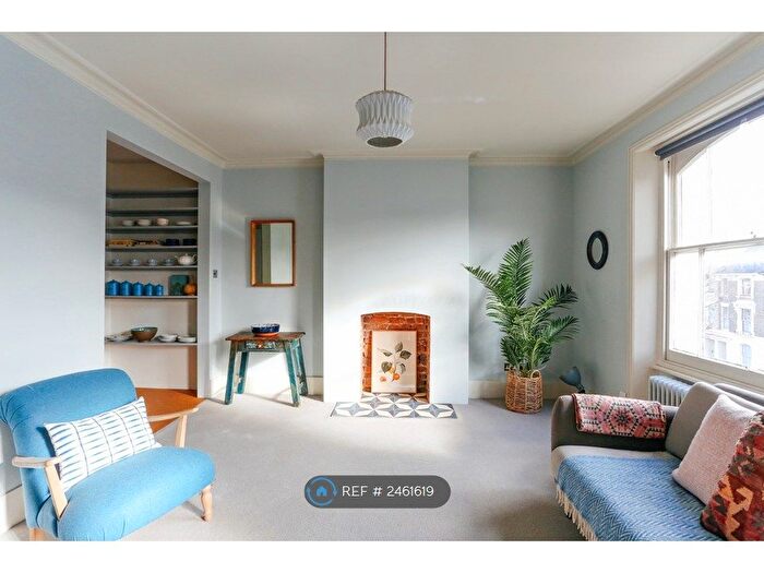 2 Bedroom Flat To Rent In Islington, London, N7