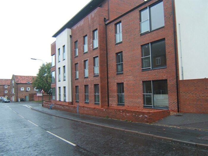 2 Bedroom Apartment To Rent In Old School Court, Eastfield Road, LN11