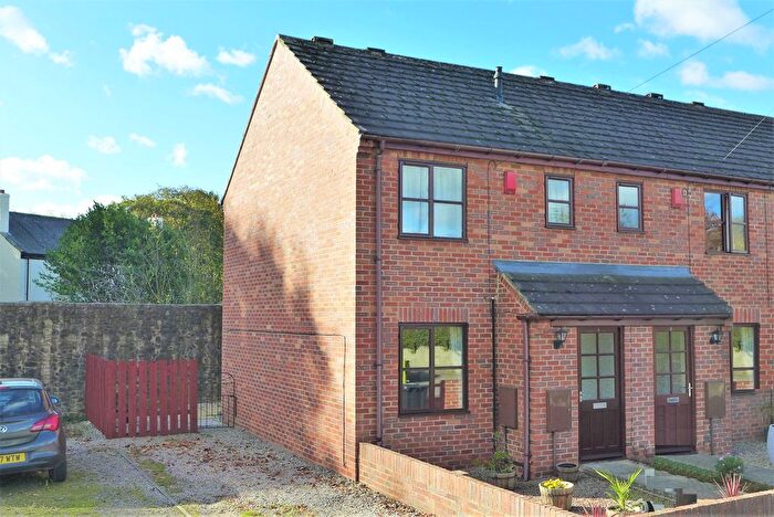 2 Bedroom End Terrace House To Rent In Grainger Row, Ripon, HG4