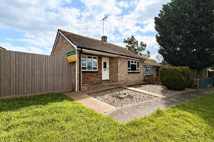 2 Bedroom Semi-Detached Bungalow For Sale In Sunnyside, Wootton Village, Northampton, NN4
