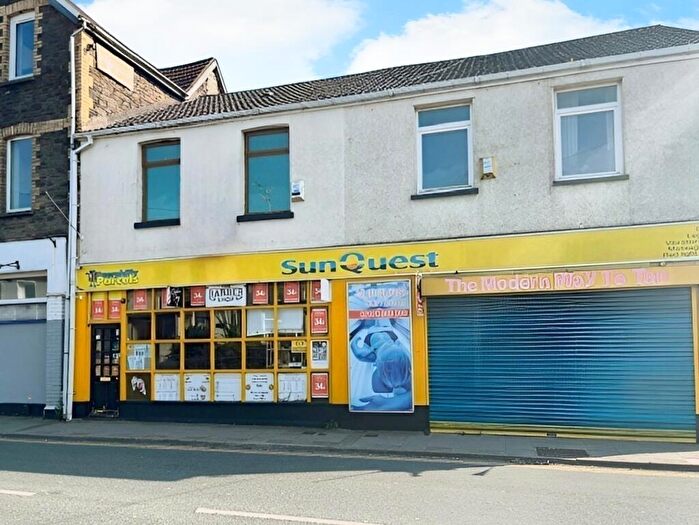 2 Bedroom Flat To Rent In Pontygwindy Road, Caerphilly, CF83