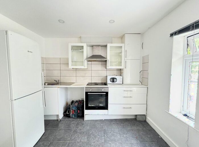 1 Bedroom Studio To Rent In Clockhouse Lane, Collier Row, Romford, RM5
