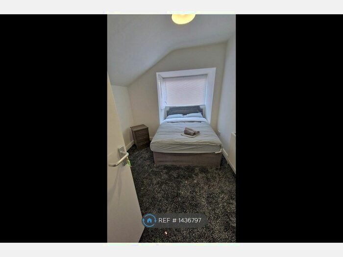 6 Bedroom Terraced House To Rent In Newland Avenue, Hull, HU5