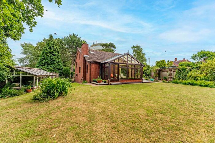 4 Bedroom Detached House For Sale In Stradbroke Road, Pakefield, NR33