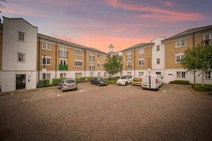 2 Bedroom Flat For Sale In George Williams Way, Colchester, CO1