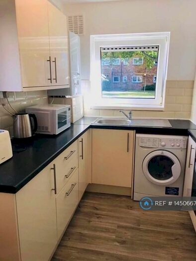 3 Bedroom Flat To Rent In St. Pauls Road, Southsea, PO5