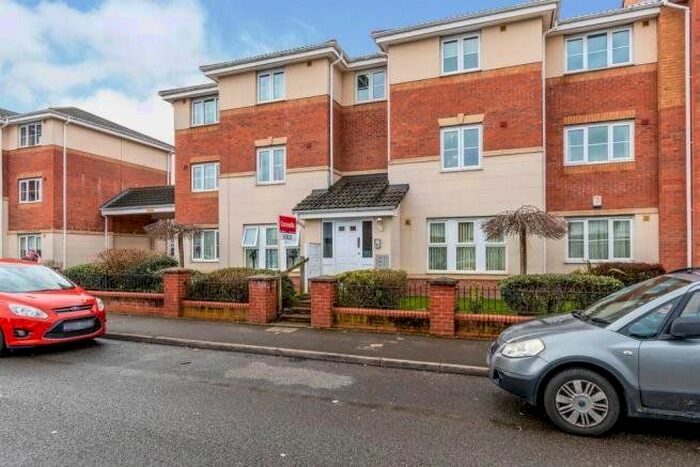 2 Bedroom Flat To Rent In Brookside, Wednesbury, West Midlands, WS10