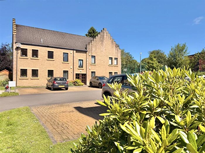2 Bedroom Flat For Sale In Weirs Gate, Strathaven, ML10