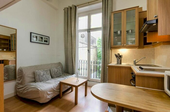 Studio To Rent In Gloucester Street, Pimlico, London, SW1V