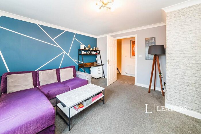 1 Bedroom Maisonette To Rent In Hilda Dukes Way, RH19