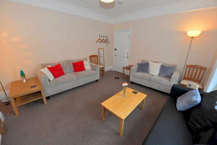 5 Bedroom House To Rent In St Mary's Road Southampton, SO14