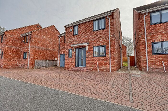 3 Bedroom Detached House For Sale In Plymouth Road, Scunthorpe, DN17