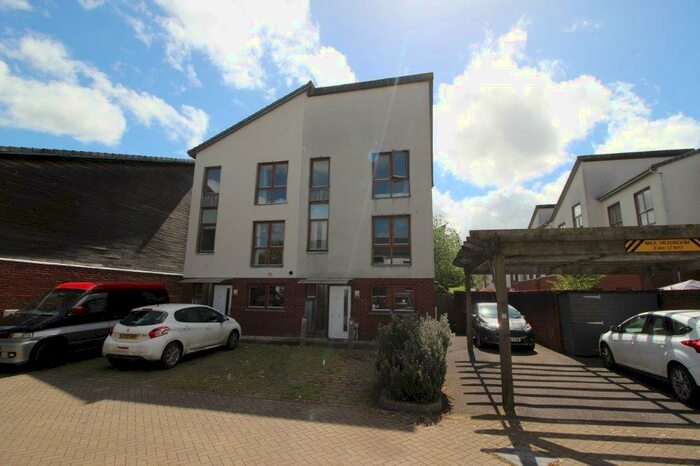 4 Bedroom House To Rent In Great Mead, Chippenham, SN15