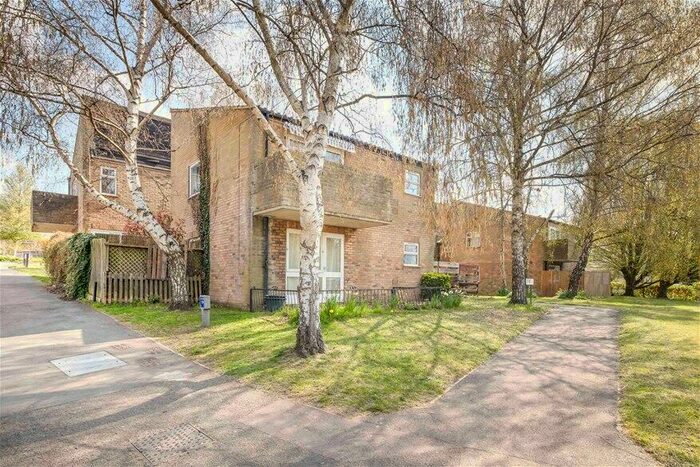 2 Bedroom Flat To Rent In Lower Luton Road, Harpenden, AL5