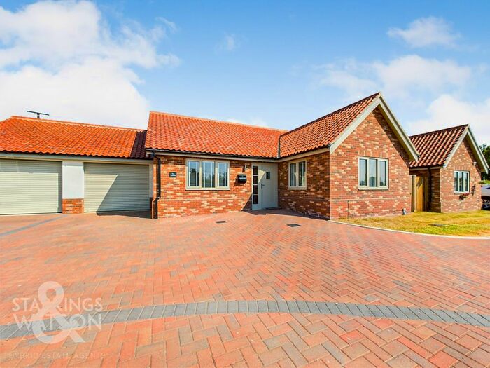 2 Bedroom Detached Bungalow For Sale In Withersdale Road, Mendham, Harleston, IP20