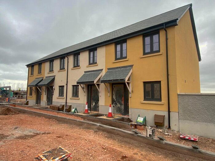 2 Bedroom End Of Terrace House For Sale In Juniper Place, Dartmouth, TQ6