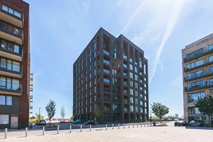 2 Bedroom Apartment For Sale In Hamme Building, Galleons Reach, E16