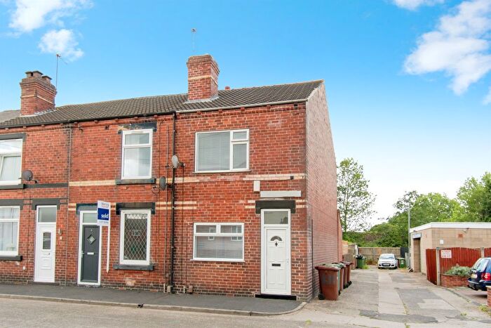 2 Bedroom End Of Terrace House For Sale In School Street, Castleford, WF10