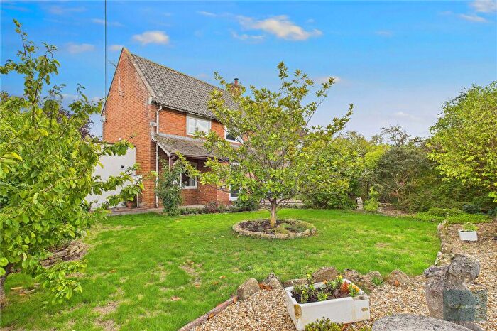 4 Bedroom Semi-Detached House For Sale In Wynsome Street, Southwick, BA14