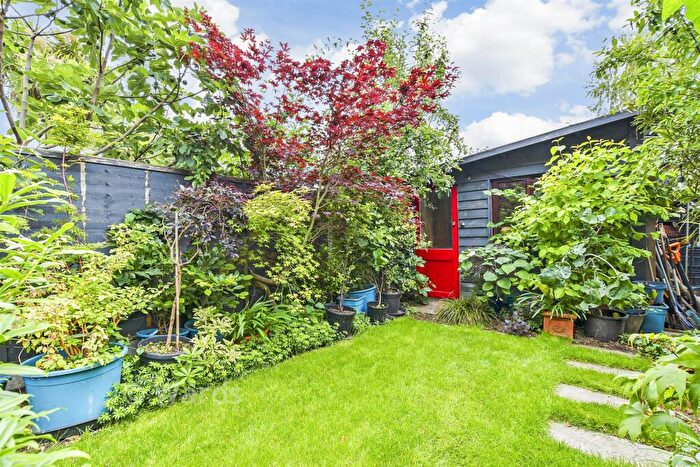 4 Bedroom Terraced House For Sale In Jenner Way, Eccles, Aylesford, Kent, ME20