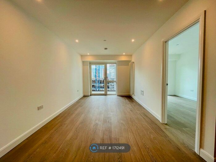 1 Bedroom Flat To Rent In Galleria House, London, E16