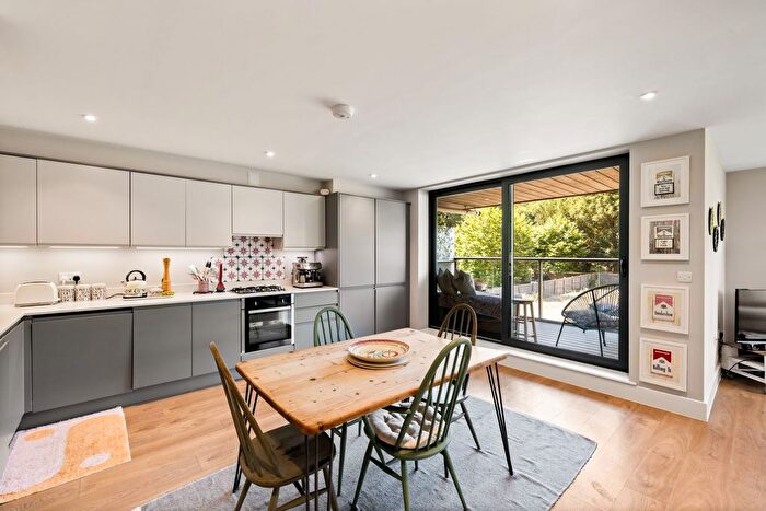 2 Bedroom Flat For Sale In Crabble Hill, Dover, CT17