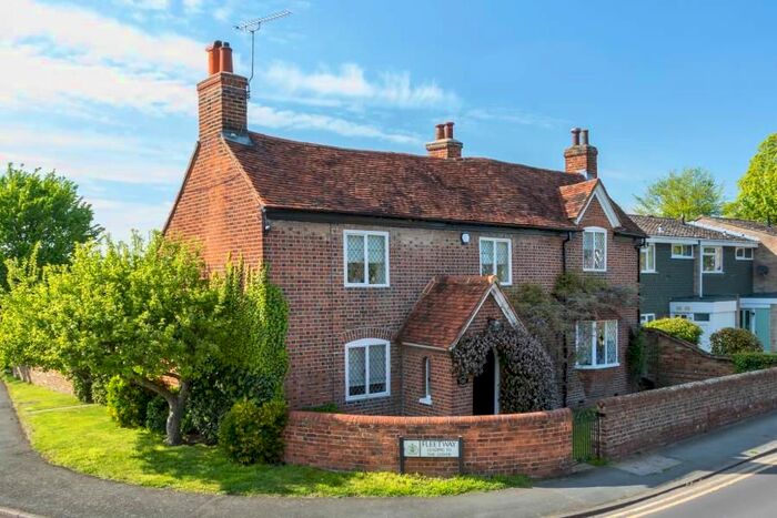 5 Bedroom Detached House To Rent In Crabtree Office Village, Eversley Way, Egham, TW20