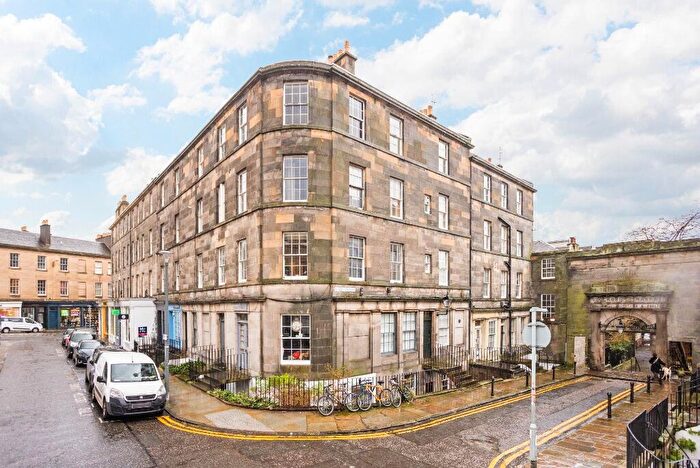 1 Bedroom Flat To Rent In St Stephen Place, Stockbridge, Edinburgh, EH3