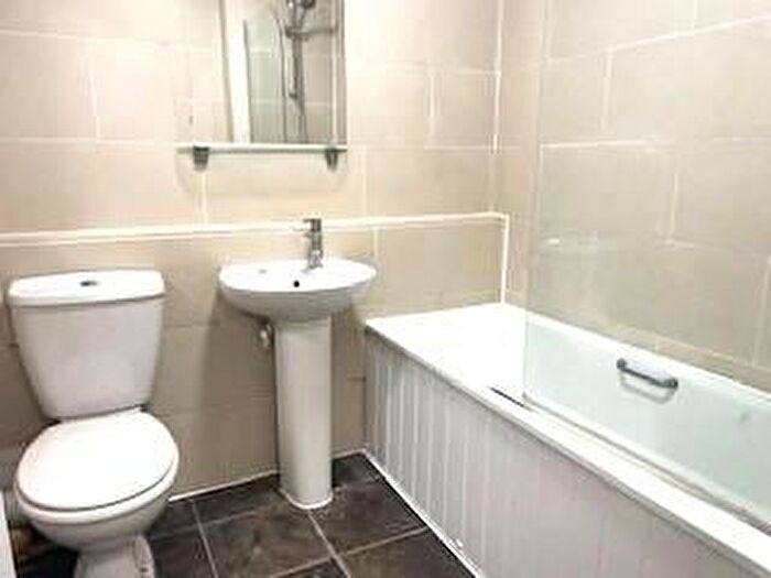 1 Bedroom Flat To Rent In Bycullah Road, Enfield, EN2