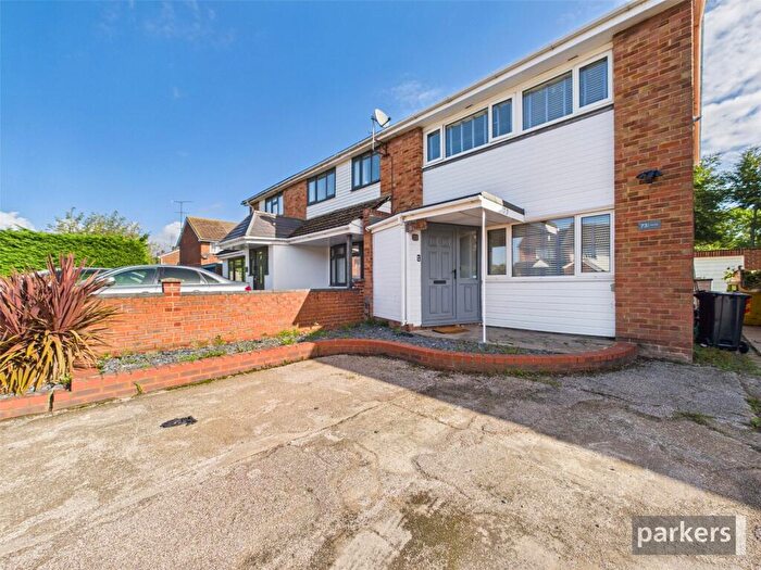 3 Bedroom Semi-Detached House For Sale In Austin Road, Woodley, Reading, Berkshire, RG5