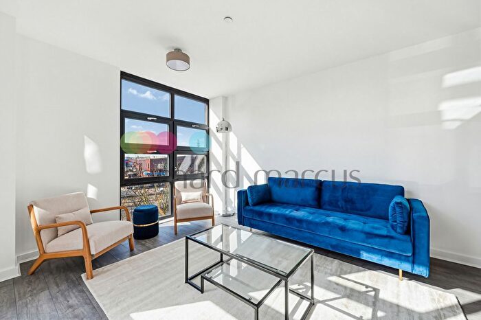 Studio To Rent In Purley Way, Croydon, CR0