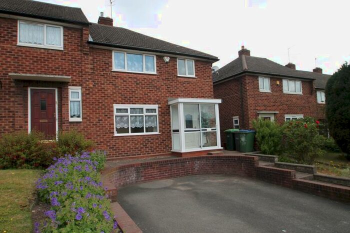 3 Bedroom End Of Terrace House To Rent In Norwood Avenue, Cradley Heath, West Midlands, B64