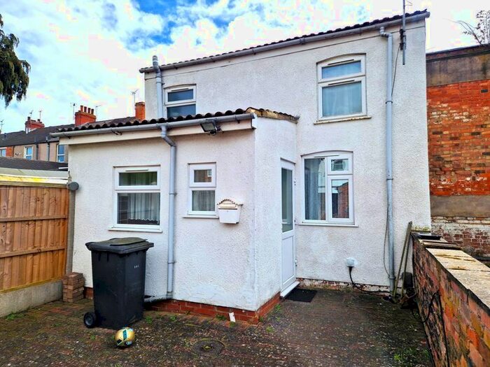 1 Bedroom Detached House To Rent In Abbey Street, Rugby, CV21