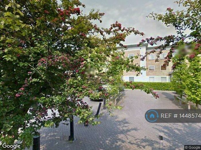 2 Bedroom Flat To Rent In Swansea Court, London, E16