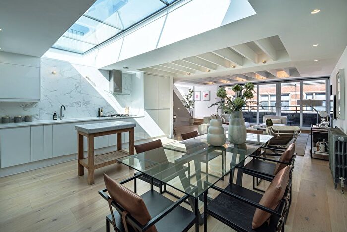 2 Bedroom Flat For Sale In Bath Street, Islington, EC1V