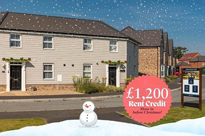 2 Bedroom End Of Terrace House To Rent In Humprey Way, Norwich, Norfolk, NR13