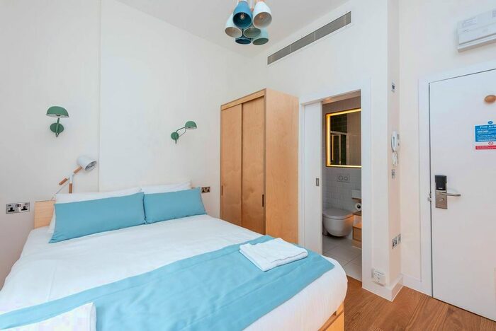 Studio To Rent In Philbeach Gardens, Earls Court, London, SW5