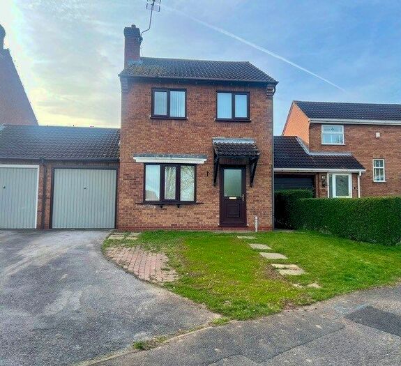 3 Bedroom Detached House To Rent In Windsor Gardens, Carlton-In-Lindrick, Worksop, S81