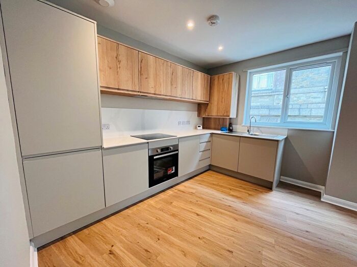 2 Bedroom Flat To Rent In Fore Street, Liskeard, PL14