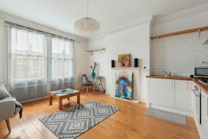 1 Bedroom Flat To Rent In Skardu Road, London, NW2