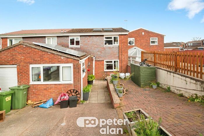 3 Bedroom Terraced House For Sale In Brynglas, Hollybush, Cwmbran, NP44