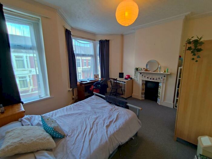 4 Bedroom House To Rent In Brithdir Street, Cathays, Cardiff, CF24