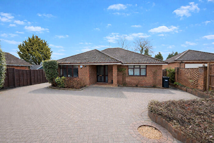 3 Bedroom Detached Bungalow For Sale In Bournemouth Road, Lyndhurst, SO43