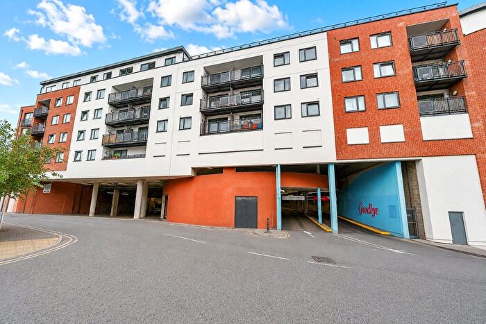 1 Bedroom Apartment For Sale In Upper Charles Street, Camberley, Surrey, GU15