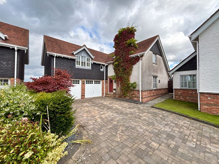 4 Bedroom Detached House For Sale In Ingol Lane, Hambleton, FY6