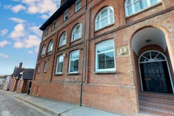 2 Bedroom Apartment To Rent In Northernhay Street, Exeter, EX4