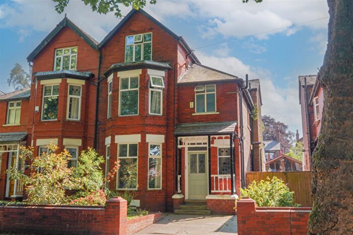 5 Bedroom Semi-Detached House For Sale In Chandos Road South, Chorlton, M21